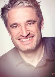 RELEVANZ: Komplexität trifft Leichtigkeit -Improvisation und Körper ›  EineWeltHaus München