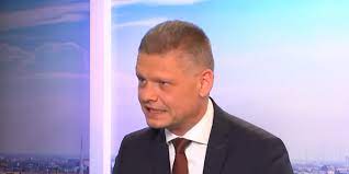 À tout moment, où que vous soyez, sur tous vos appareils. Hanger Entgleisung Bei Fellner Schizophren Zackzack At