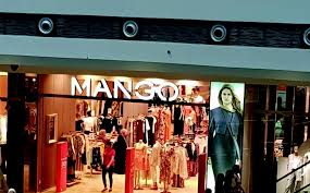 As a decorative lighting, the puck lights are divided into two types of recessed puck lights and wall mount puck lights, which can play a leading role in overall illumination and local lighting. The Effect Of Shop Lighting On Customer Behavior Dressing Room Springerlink