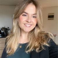 Kelly Smithey's Instagram, Twitter & Facebook