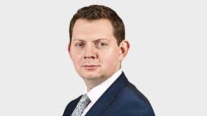 Dominic Cummings adds extra spice in Tory battle to finish off Nigel Farage