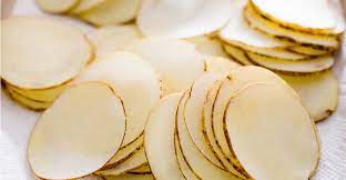 We have had a couple of questions about dehydrating potatoes in response to my post about dehydrating. 5 Methods Of Dehydrating Potatoes At Home Dryingallfoods