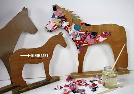 Knutselcategorie sinterklaas haan of paard / het lijkt de scène met de paardenkop uit the godfather wel. Ø¯ÙƒØªÙˆØ± Ø¬Ø§Ù…Ø¹Ù‰ Ù‡Ù…Ø¨Ø±ØºØ± Ù…Ø¶ÙŠÙØ© Paarden Surprise Camash Investments Com