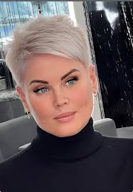 What Is the Most Flattering Hair Length for Women Over 50?