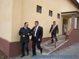 Empatie, intelegere si respect fata de persoanele varstnice si fata de toti cei care aleg spitalul sfantul sava si ne ofera increderea lor. Spitalul Sf Sava SÄƒnÄƒtatea BuzoianÄƒ