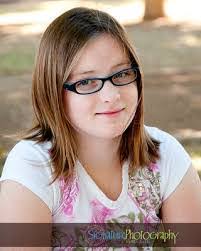 Robyn Siler's Instagram, Twitter & Facebook