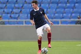Adidas a lancé conjointement une nouvelle équipe nationale maillot extérieur espagnol, cette chemise accompagnera l'équipe nationale espagnole pour la coupe du. Euro 2021 Pourquoi Aymeric Laporte A Choisi L Espagne