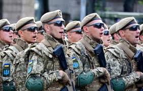 Британские истребители и военнослужащие королевских вс прибыли на украину для участия в параде по случаю. Sbd0eogzox6ujm