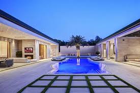 Kris jenner previously owned an incredible new home in the hidden hills area of los angeles, located just across the road from her daughter kim kardashian and kanye west. Keeping Up With The Kardashians Property Empire Loveproperty Com