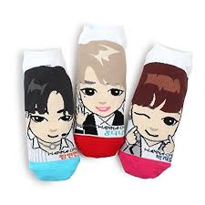 Kpop Star Printed Socks Collection With Intype Pouch Us Https Www Amazon Com Dp B078w6rsth Ref Cm Sw R Pi Dp U X Ip3hb Funny Socks Sock Packs Star Print