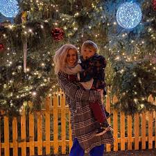 Hvězda českého instagramu nikol štíbrová odcestovala se synem mathiasem za teplem do spojených arabských emirátů, odkud fanoušky zásobuje vtipnými příspěvky. Prvni Vyroci Vztahu Jak Se Citi Nikol Stibrova Behem Tehotenstvi Zivot