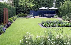 Er befindet sich am fuße des lindener bergs direkt am westschnellweg. 24 Frisch Gartengestaltung Ohne Rasen Garten Deko