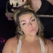 I'm trying to see if I'm old; how do yall stream your music? I'm a loyal  Pandora user since it came out 🫣