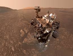Mars science laboratory team members celebrate the landing of curiosity rover on the surface of mars. Curiosity Rover Finds Evidence Water Once Existed On Surface Of Mars Digital Trends