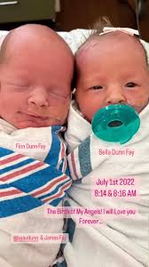 𝐋𝐚𝐮𝐫𝐚 𝐃𝐮𝐧𝐧