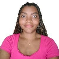 Lorna Preston's Instagram, Twitter & Facebook