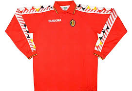 Van het rode duivel voetbal trainingspak tot het officieel adidas truitje van de rode duivels. Footballshirtculture Com On Twitter Diadora 1994 95 Belgium Match Issue Home Shirt Buy Https T Co 1dugtqporc Belgie Rodeduivels Footballshirt Https T Co Fskmdp5guu