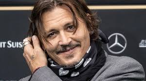 Se divorciaron cuando él era un adolescente. Jcoagxpvq0 9 M