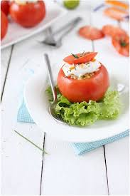 Tomates Farcies De Salade De Riz Au Surimi Chefnini Recette Salade De Riz Aliments Bons Pour La Sante Tomates