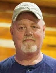 Luke Halcomb's Instagram, Twitter & Facebook