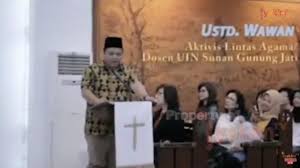 Review video viral tiktok nurul hidayah. Viral Video Ustaz Ceramah Di Gereja Saat Natal Ternyata Ini Motifnya Suara Jabar