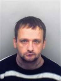 Thugs Paul Smith and Ashley Simmonds jailed for robbing vulnerable man