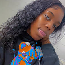 Diamond Rorie's Instagram, Twitter & Facebook