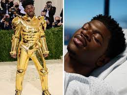 SAD NEWS: 3 minutes ago, Lil Nas X was quickly released from jail shortly after being re-admitted to the hospital. Police quickly announced that his condition had improved. After finishing lunch, he