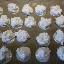 Saftige Kokosmakronen Von Fipsfips Chefkoch Kokosmakronen Kokosmakronen Rezept Saftige Kokosmakronen