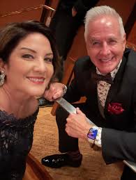 I cannot express the amount of JOY I had yesterday! @hodakotb invited me to  be a part of her @joy101 retreat. She brought teachers to beautiful East  Hampton to be loved on,