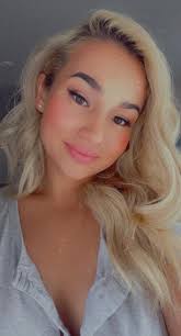 Nakeya Robinson's Instagram, Twitter & Facebook