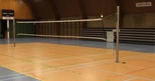 إنه مثل تمثال بالنسبة لعدد من الأجيال الفرنسيين. Ù„Ø§Ø²Ù… ØªØ¹Ø±Ù Ø·ÙˆÙ„ Ù…Ù„Ø¹Ø¨ Ø§Ù„ÙƒØ±Ø© Ø§Ù„Ø·Ø§Ø¦Ø±Ø© Ø§Ù„ÙŠÙˆÙ… Ø§Ù„Ø³Ø§Ø¨Ø¹