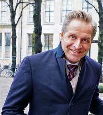 Hoe zit het met astrazeneca? Han Van Der Horst Hugo De Jonge Pist Lekker Tegen Migranten Aan Hij Wil Cda Leider Worden