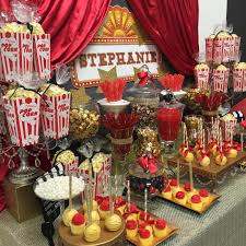 Make your daughter's 16th birthday a day for the photo album with our 16th birthday themed plates, cups, decorations, favors, and other sweet 16 party supplies. 300 Precious Old Hollywood Glam Sweet 16 Ideas Hollywood Party Theme Hollywood Party Hollywood Theme