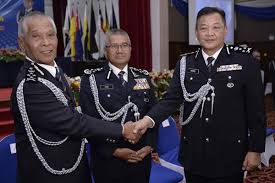 Timbalan ketua polis negara, tan sri noor rashid ibrahim berharap semua pihak bersabar menunggu siasatan yang dilakukan. Bernama Abdul Hamid Bador Dilantik Memangku Timbalan Ketua Polis Negara