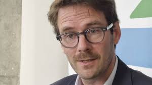 Inciter à plus de solidarité » : pourquoi Nicolas Mayer-Rossignol a levé le  voile sur son cancer