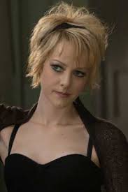 The back of the splendid smooth style is tapered into the neck, and make short, casual layers till the top and sides. Jena Malone Thetvdb Com