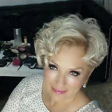 JOSÉ Chipre Estilista added a...