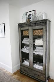 Read on for a few ideas about bathroom towel display arrangement ideas how you'll be able to produce uniquely by yourself. 31 Fabulous Bathroom Towel Storage Ideas You Will Admire