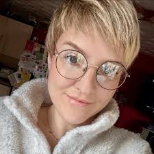 Hi everyone!! Thank you so much for your love and support. There are so  many lovely people out there and so many of you have told your stories so  thank you so