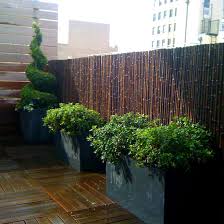 In the garden, fencing can help to set off different flowerbeds, paths, water features and other areas. 34 Ideas For Privacy In The Garden With A Decorative Bamboo Fence Interior Design Ideas Ofdesign