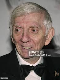 340 Aaron Bear Photos & High Res Pictures