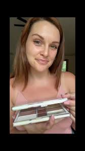 If your makeuo routine is more than 5 steps, comes from a cluttered makeup  bag, or has you feeling “makeup iliterate”,