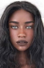 Shade Fille Plus Jeune De Napahualca Fait Des Etudes Pour Devenir Mage Soeur De Pocahontas Beauty Portrait Light Hair Color Face Photography