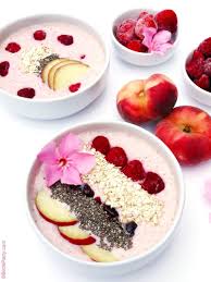 Smoothie Bowl Aux Peches Et Fruits Rouges Recette De Petit Dejeuner Gouter Sain Petit Dejeuner