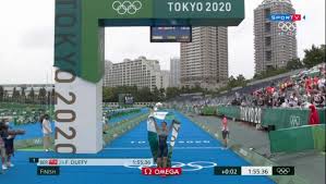 O evento de revezamento misto no triatlo terá dois homens e duas mulheres de cada país competindo pelo ouro. Lxdfeaguxjmmmm