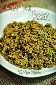 Ikan bilis dan tempe yang digoreng sehingga rangup membuatkan resepi ini menjadi sangat addictive. Nina Mahdar Sambal Ketuk Ikan Bilis Sedap