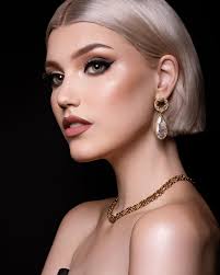 ✨How gorgeous you are @anastasiyavogue Photography @biancaprietobeauty  Makeup @biancaprietomakeup #gorgeous #amazing #glitter #makeupideias #uk  #beauty