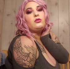 Brittney Becerra's Instagram, Twitter & Facebook