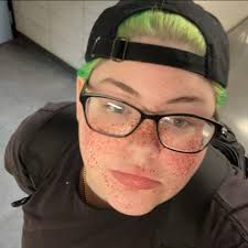 How to get a student loan without a cosigner?